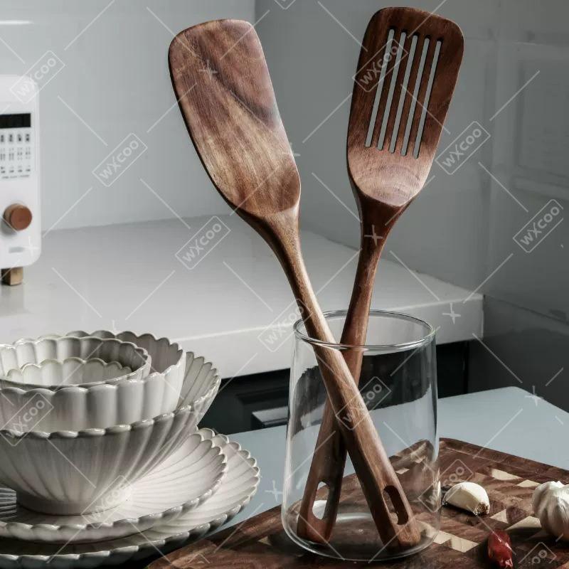 2PCS Wooden Spatula for Cooking Slotted Turner Spatula Long Handle Kitchen Utensils Set Wood Frying Spatula Cooking Baking Tools