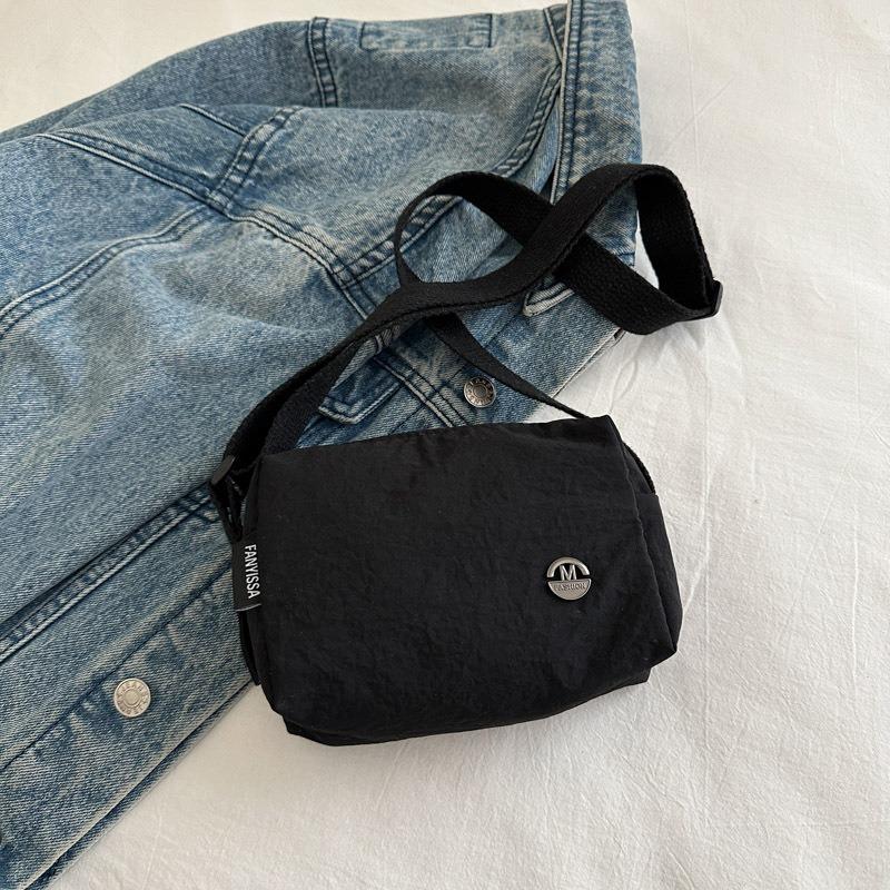 Today's Popular Fashion Casual Bag Summer New Versatile Solid Color Simple Shoulder Messenger Bag