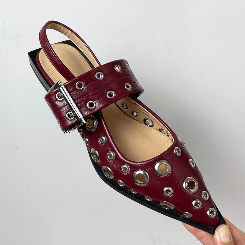 Fashion Big Size Luxury Footwear Red Women Flats Shoes Fashion Metal Buckle Female Casual Slingback Hollow Ladies Sandals Shoes Mules