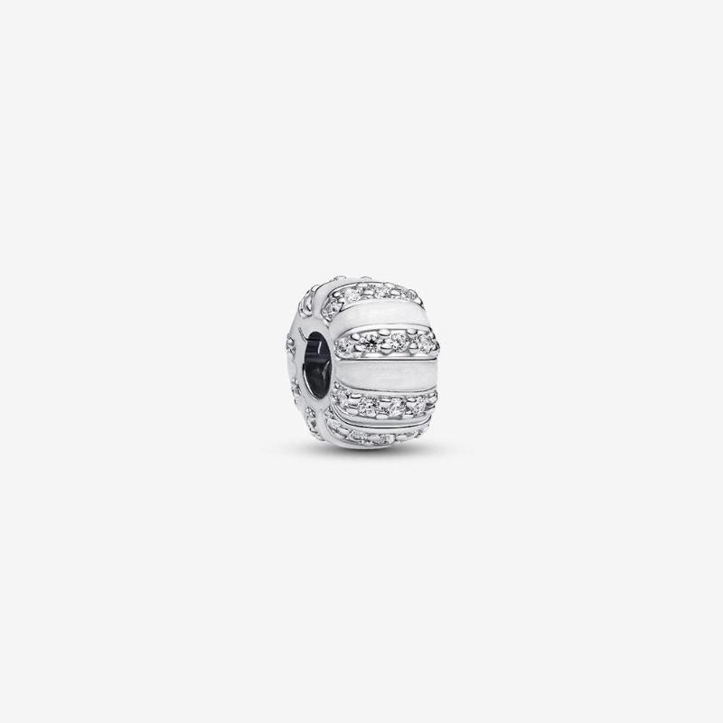 Nya Hjärtformade Berlocker Kopparblomma Evig Kärlek Pärlor Passar Originalarmband Halsband För Kvinnor DIY Smycken Gåva