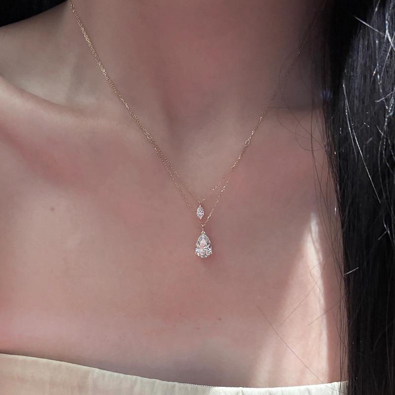 Niche Design Double-Layer Floating Water Drop Necklace for Women – Exquisite, Fashionable, Versatile Clavicle Chain