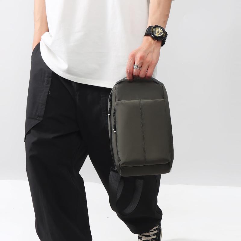 Men's Crossbody Bag Shoulder Bag Mobile Phone Bag Lightweight Chest Bag