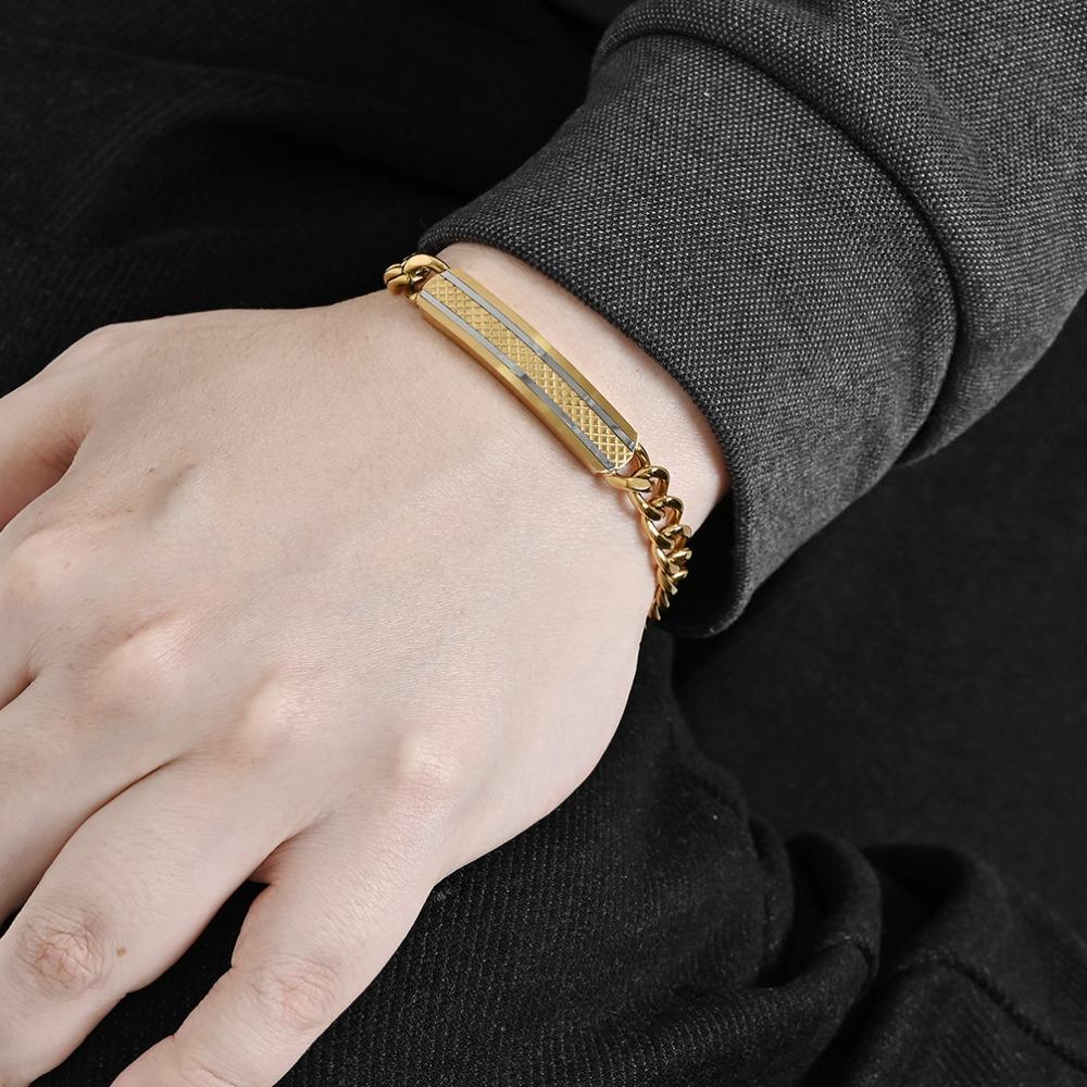 Men's Stainless Steel Plaid Brushed Bracelet Light Luxury High-end Design Simple Hidden Buckle