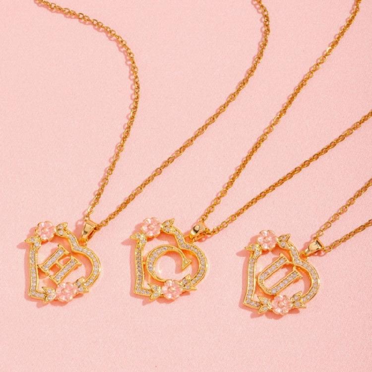 Zierliches Messing Initialen-Halskette Mit Floralem Herz-Ausschnitt Design Verstellbare Kette Leichter Romantik Schmuck