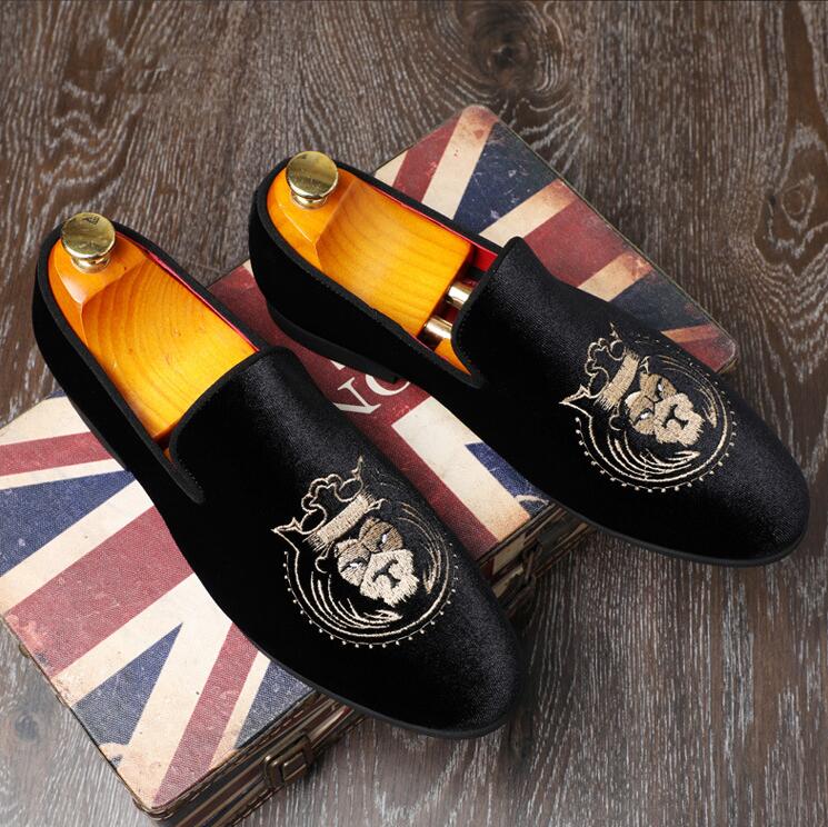Man Shoes Fashion Suede Casual Shoes Classic Embroidery Loafers  Comfortable Slip-On Driving Footwear Designer Loafers Man Shoes 38