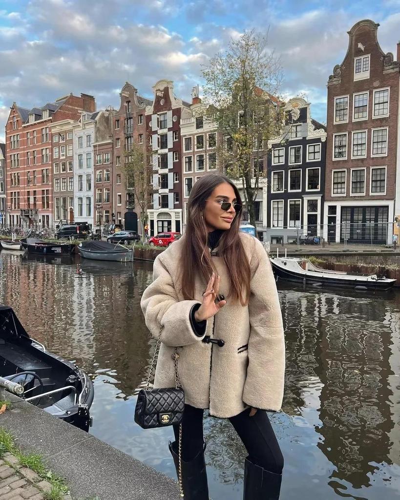 European & American Style Faux Fur Women's Winter Coat, Round Neck, Long Sleeve (8LS2445)