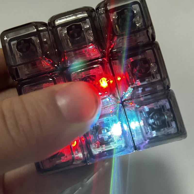Diy Keyboard Fidget Keychain Keys Button Relief Stress Clicker Toy Keycap 9Keys Emit Light Finger Keyboard Cap Adult