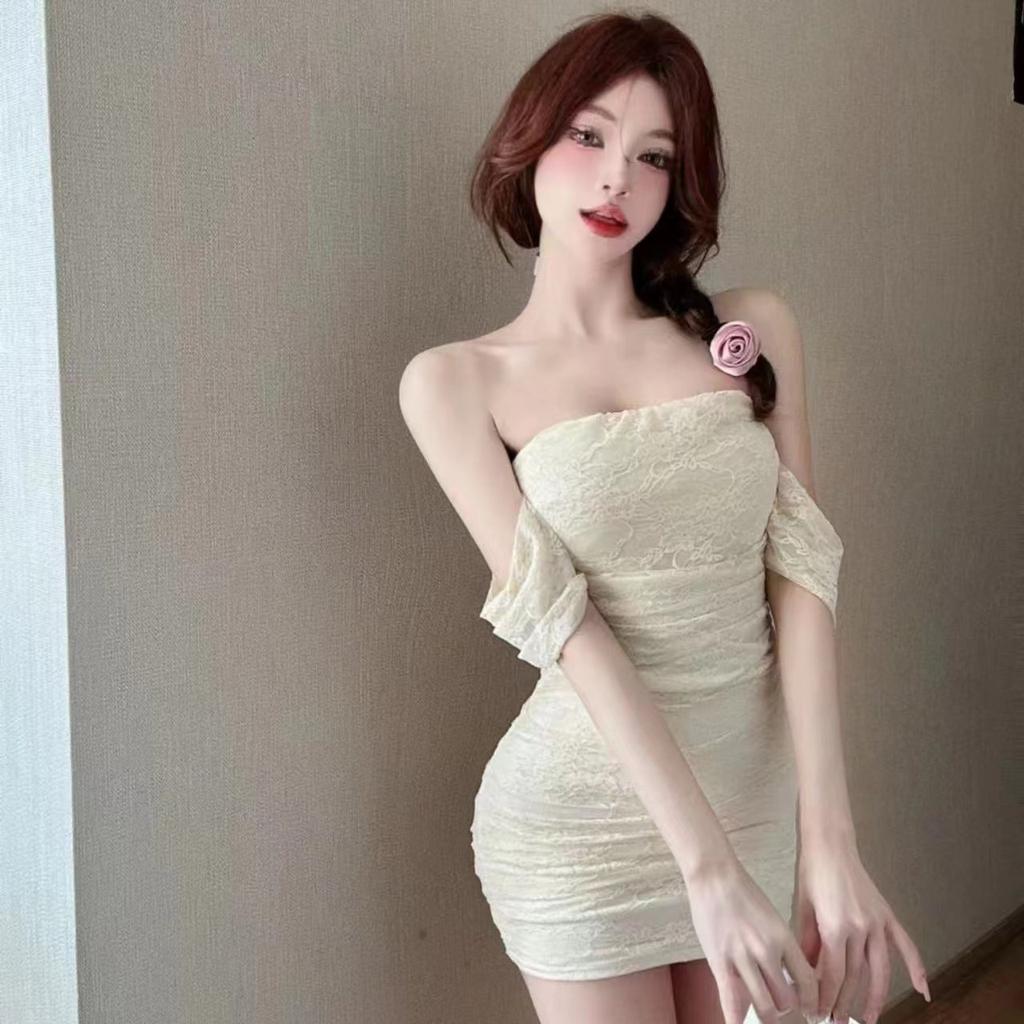 Apricot pure desire wind one-word shoulder dress, summer new Spice Girl small short waist and thin hip skirt