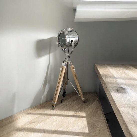 177.8cm Studio Spotlight with Wooden Tripod Spotlight Best Modern Luxury Style Torch Light