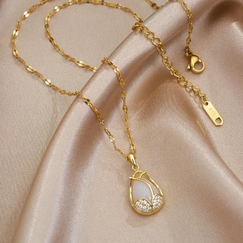 New Korean Fashion Tulip Pendant Necklace Premium Niche Design Jewelry Clavicle Chain Women's Fashionable Temperament Jewelry