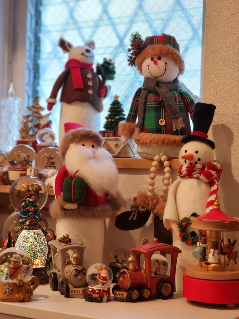 Minami Boeki Snow Globe Antique Style Christmas Santa Claus Christmas Tree Teddy Bear Fixture Interior Display Antique SL Ball (Ivory (Glass 4.5cm))