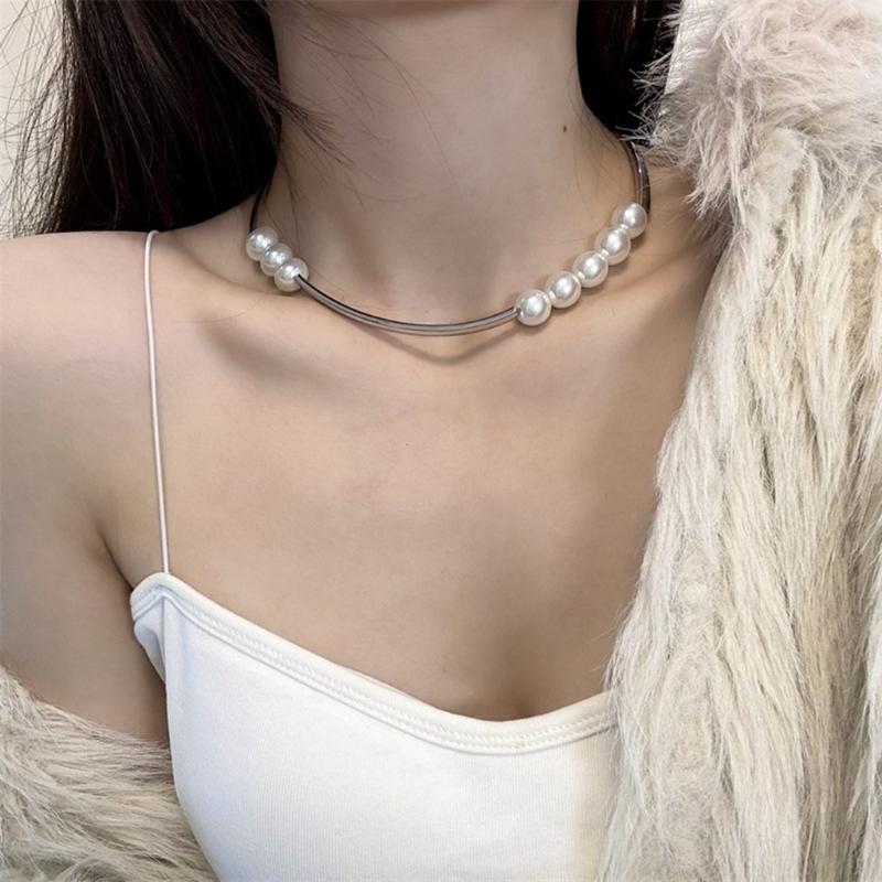 Fashion Elegant Metal Bowknot Tassels Necklace Pearl Beaded Clavicle Chain Choker Necklace Statement Jewelry Neck Chain