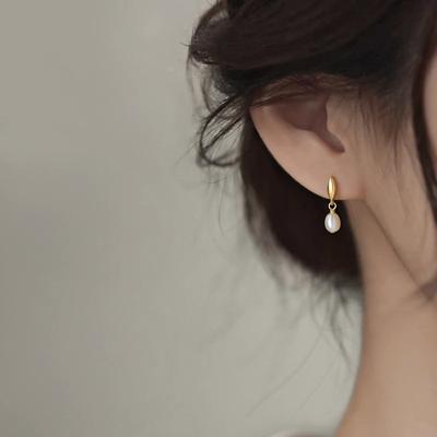 Cercei cu perle și ac de cupru Stil francez elegant Modă pentru femei 2025 Trendy High-End Sensation Bijuterii pentru urechi