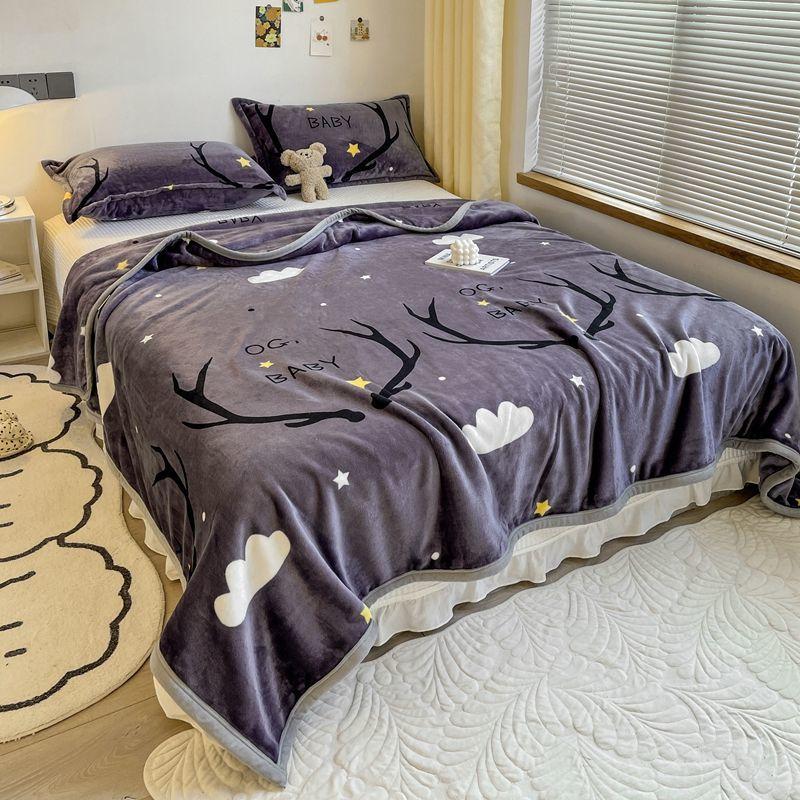 Summer Ice Silk Cool Thin Quilt Comforter Soft Air Conditioning Quilt/Duvet/Blanket Bed Duvets 150 Single Bed Quilt