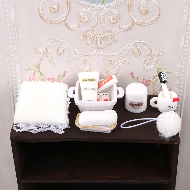 1/12 Dollhouse Mini Simulation Kt Cat Toiletries Cosmetics Kit Dollhouse Bathroom Decor Micro Scene Construction Props Kid Toy