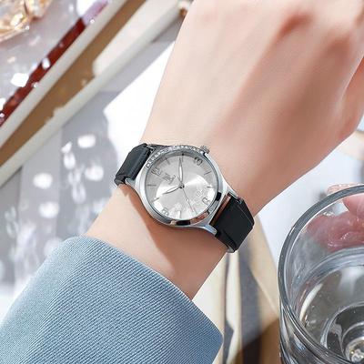 Nuovo Orologio Digitale Sottile da Donna al Quarzo con Cinturino in Silicone, Moda