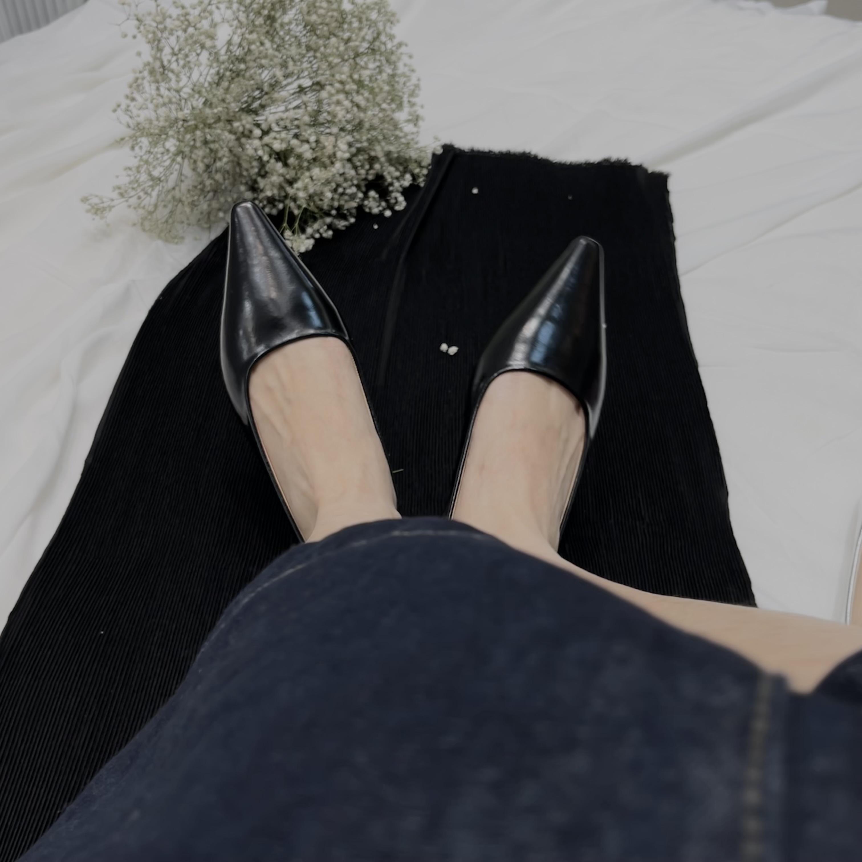 

Модные бежевые серебристые коричневые черные женские туфли с острым носком, однотонные, на плоской подошве, без застежек, туфли для балета, размеры 35-39 5.5 чёрный