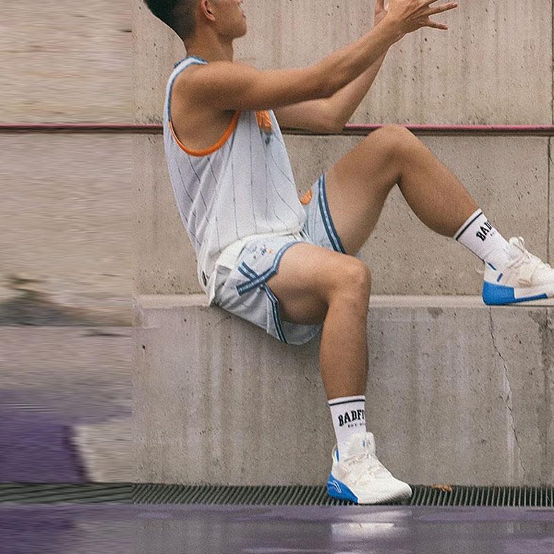 Li Ning Badfive Series Seven City Link Beijing Time Striped Letter Print Moisture Wicking Loose Fit Competition Vest Men Vests Cloud-Blue AAYT725-1