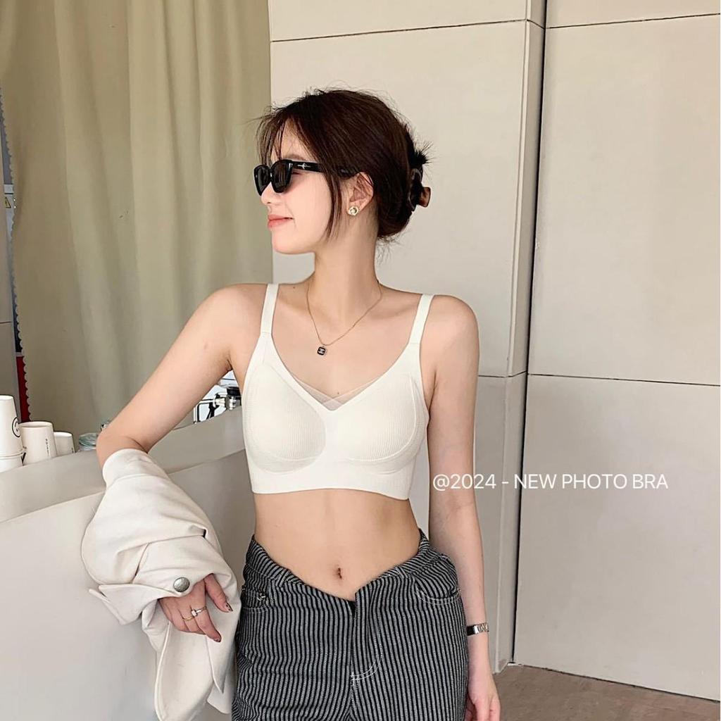 "Women's Seamless Breathable Lift Bra – Soft Support for Small Bust, Nude Color, Autumn/Winter Collection"