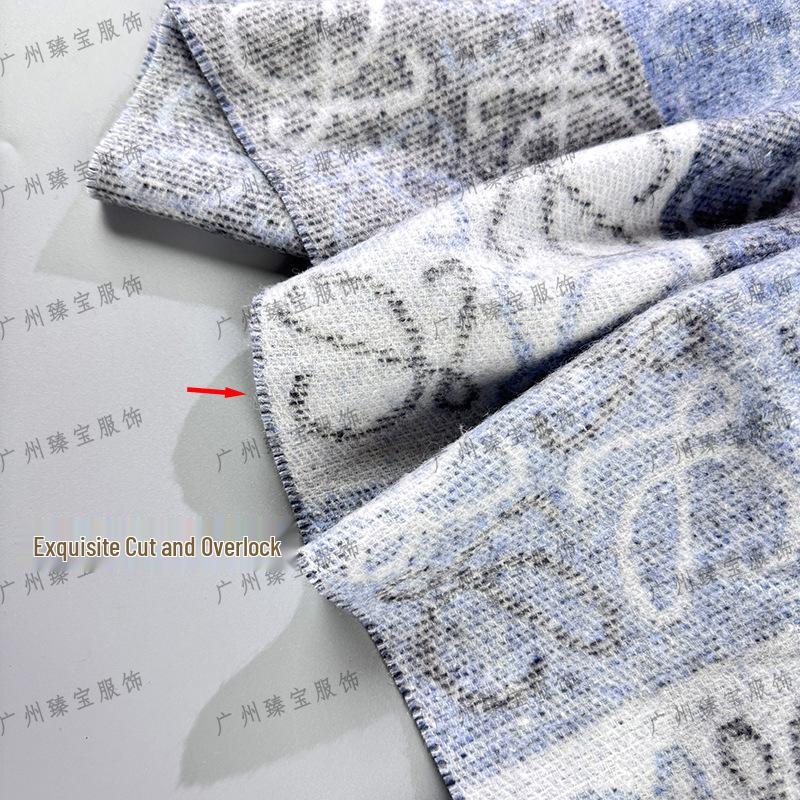 In-Stock Checkerboard Pattern Cashmere Wool Scarf Snood - High-End, Warm, Comfortable, Unisex