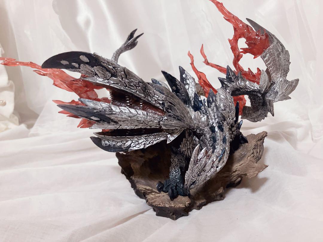 

[USED] Monster Hunter: Valfalk Rage