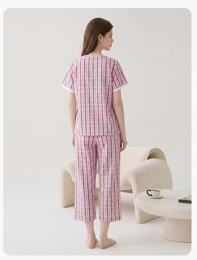 Fenteng [100% cotton] comfortable round neck countryside style patterned lace short sleeved home suit set for women's sleepwear