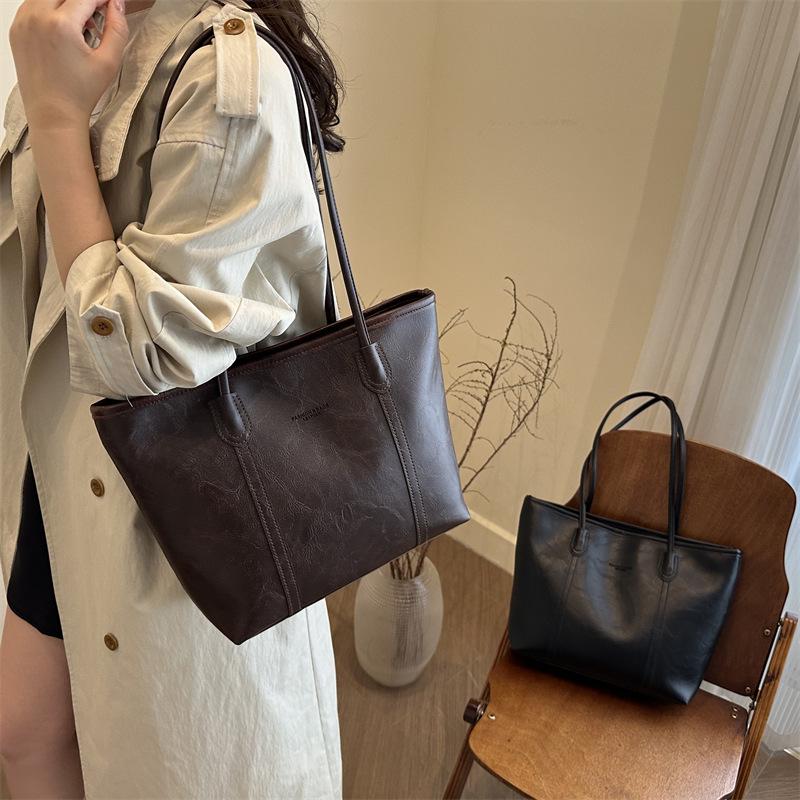 Versatile Retro Tote Bag - Large-Capacity Shoulder Bag for Commuting and Leisure, Korean Style
