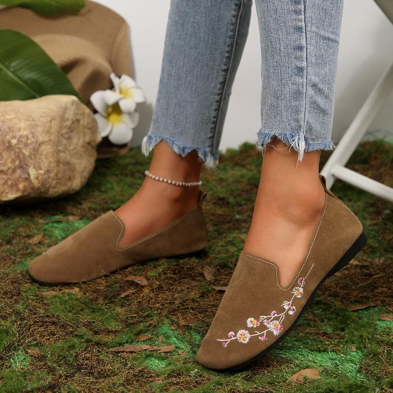 Women's Round Head Flat Embroidered Low Top Single Shoes Embroidery Shallow Four Seasons Lazy Peas Shoes