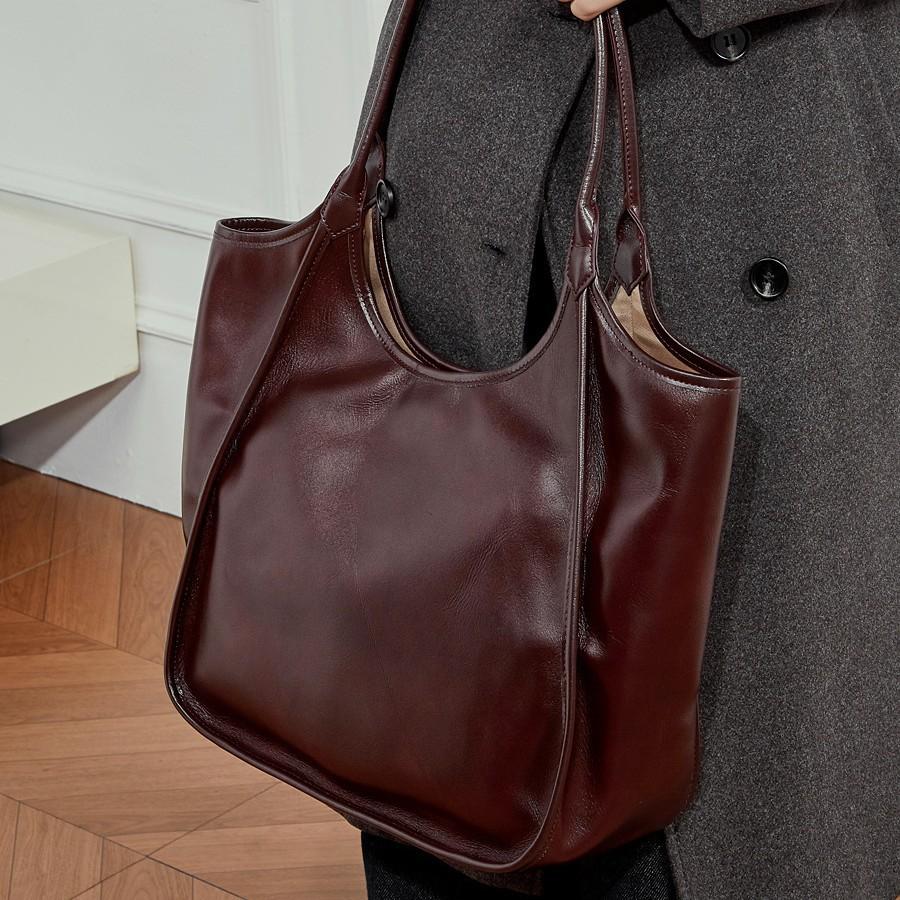 First Layer Cowhide Messenger Bag Vegetable Tanned Leather Women'S Bag Large Capacity Shoulder Bag Commuter Shopping Bag Armpit Bag