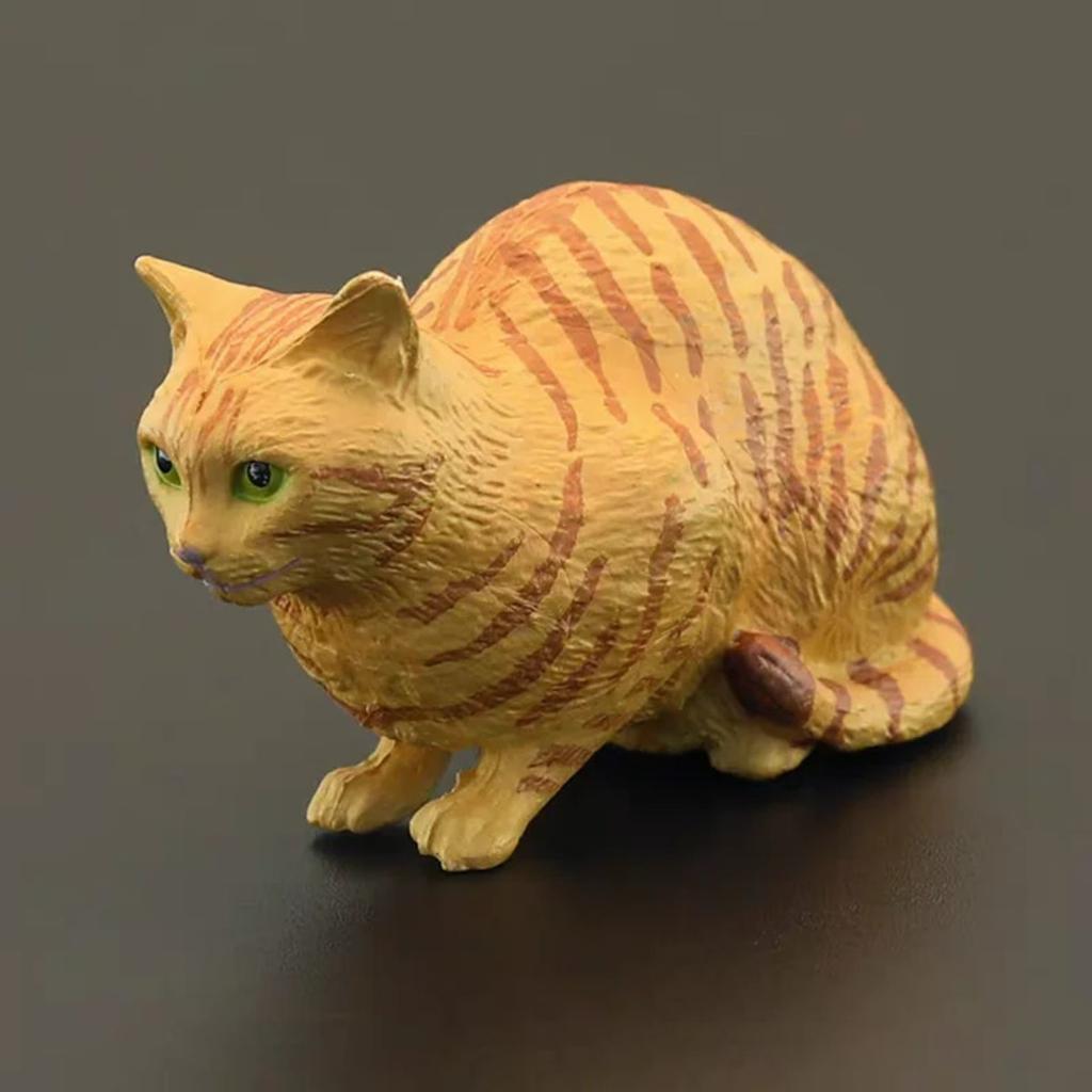 Urocza Figurka Pomarańczowego Kota - Realistyczna Miniatura z PVC, Idealna do Dekoracji Biurka i na Upominki na Przyjęcia