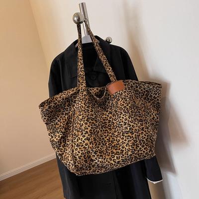 Leopard Print Canvas Tote Bag Women's Large-capacity Bag 2025 New Trendy Portable Commuter Bag Versatile Shoulder Mommy Bag