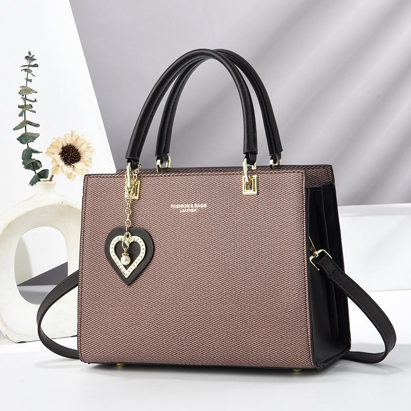 

Temperament and texture handbag New versatile shoulder messenger bag Fashion, simple and atmospheric women s bags 25*11*19 коричневый