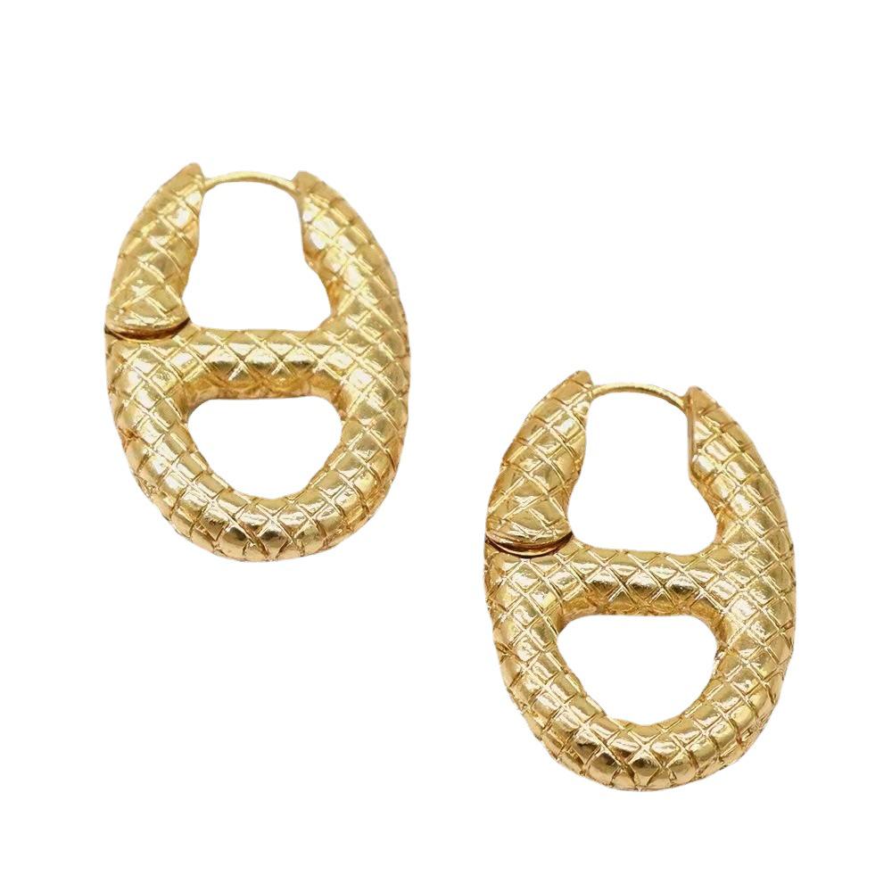 European and American High-End Copper Plated Square Pig Nose Earrings - Fashionable Light Luxury Jewelry for Women