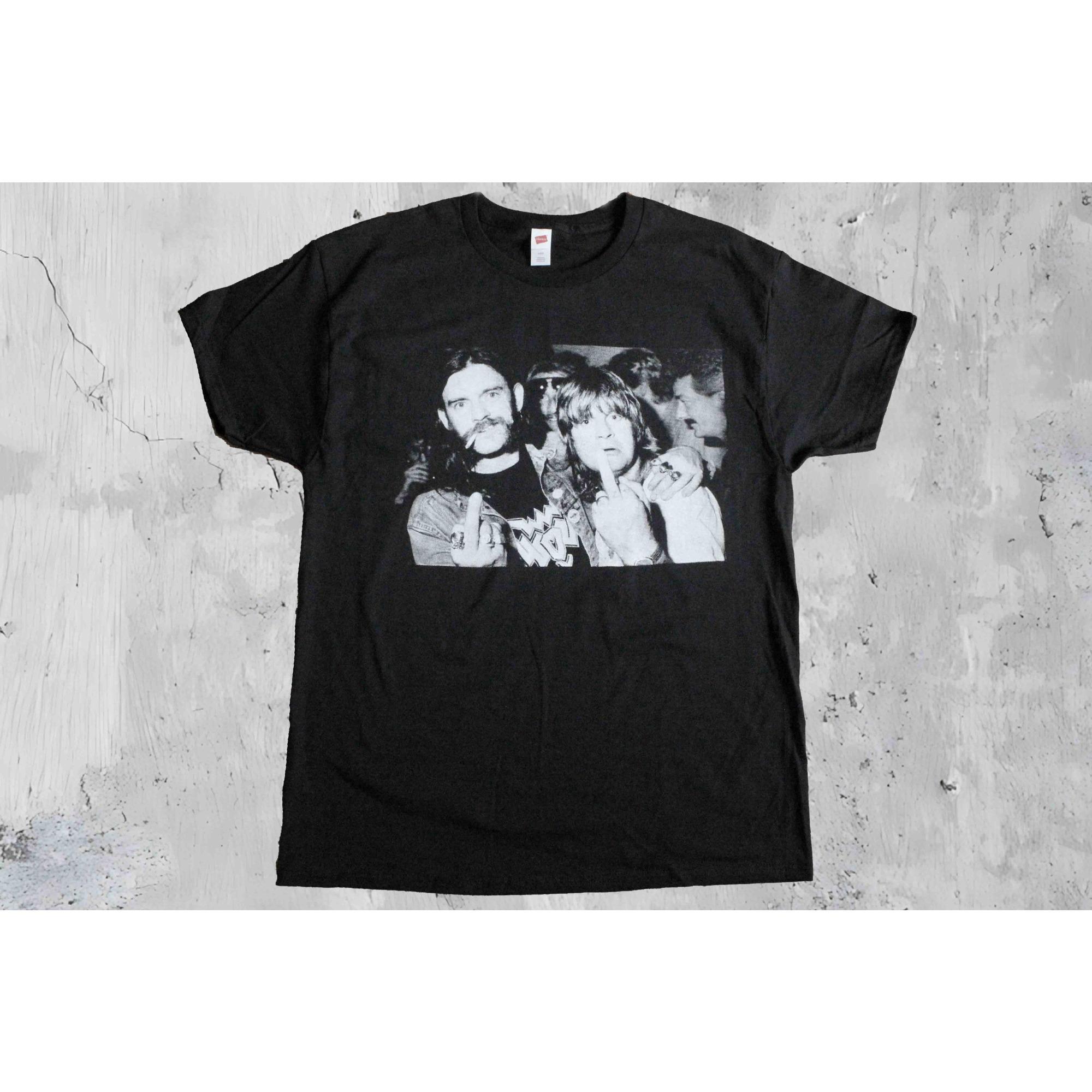 

Винтажная футболка Osbourne 1980-х годов с черно-белой фотографией Лемми Килмистера, показывающего средний палец, рок-н-ролл, хэви-метал, бунтарь, ручная трафаретная печать, футболка Sabbath 4XL