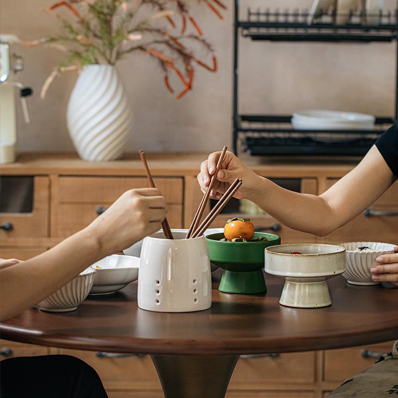 White, Simple And Practical, Chopstick Tube, Kitchen Ceramic Storage Jar, Pen Holder, Exit Knife, Fork, Spoon, Chopstick Cage.