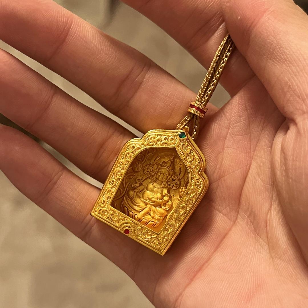 Yellow God Of Wealth  Tibetan Buddha Statue Gawu Box Pure Brass Green Tara Does Not Move Mingwang Buddha Pendant Necklace Can Be Opened