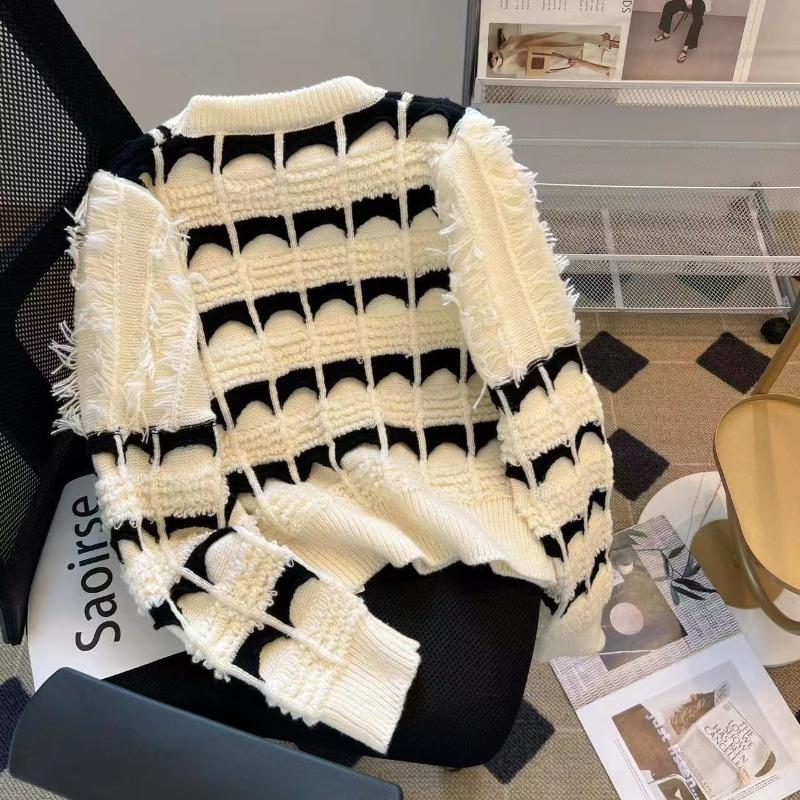 Real Shot Contrasting Color Striped Fringed Rough Edge Knitted Sweater New Niche Design Sense Fashion Chic Soft Waxy Sweater Tide