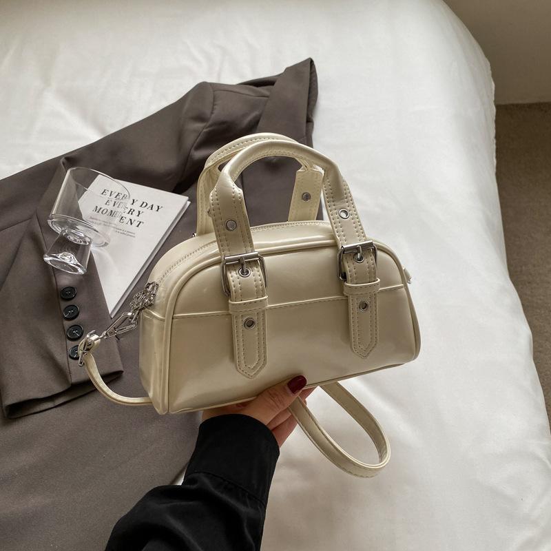 Handbag Women's New Commuter Shoulder Messenger Bag