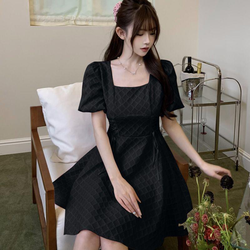 Plus Size Black Square Neck A-Line Dress - Slimming Mature Style for Pear Shapes L (40-52 kg)