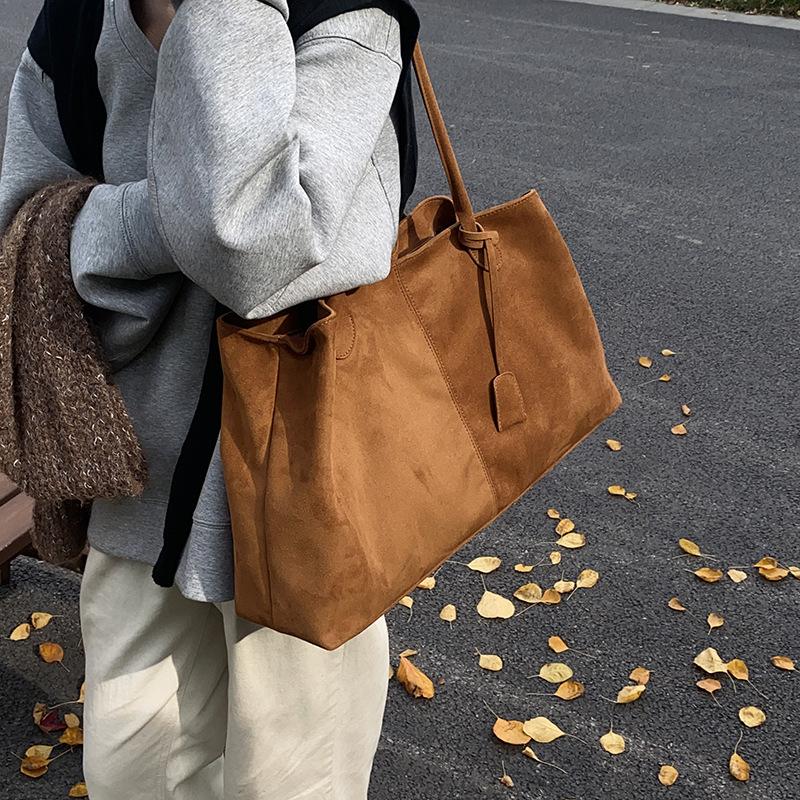 New Suede Shoulder Bag Women Fashi Retro Large Top Handle Bag for Daily Commute Comfortable and Versatile Texture Storage Bags