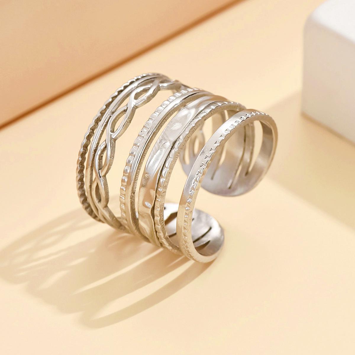 Elegant Retro Irregular Hollow Stainless Steel Women s Ring - Non-fading Vacation Style Jewelry Accessory