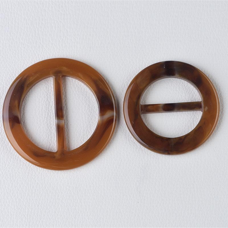 

Resin buttons, three-speed Japanese buttons, 70L coats, winter decoration accessories, accessories, resin buckles, versatile buttons, buttons # 4*inner diameter 4cm
