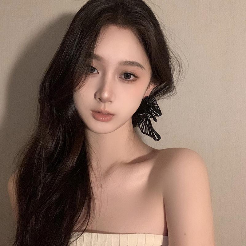 Silver Needle Glass Flared Morning Flower Tassel Earrings Fashion Spiral Design Earrings Personality Niche High-end Exaggerated Earrings