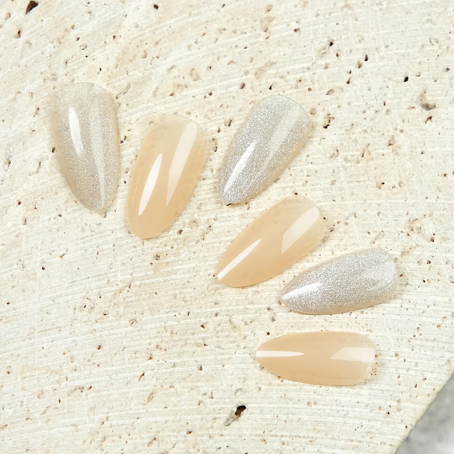 

Wearing Armor Cat Eye Nail Tablets Skin Color Almond Nail High-end Neutral Packaging