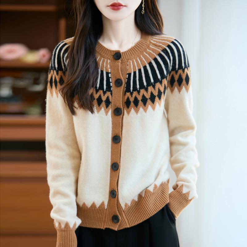 Autumn/Winter Women's Round Neck Ethnic Style Pure Wool Jacquard Cardigan