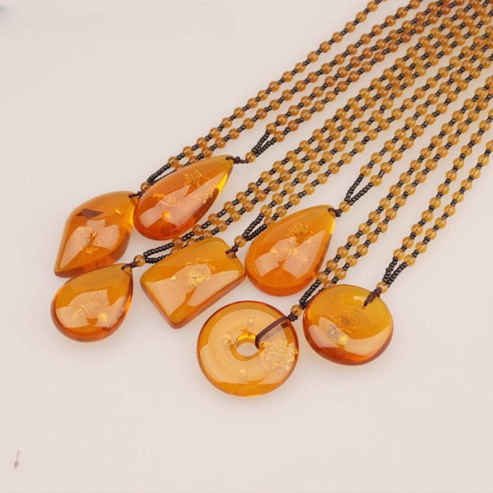 Ethnic Retro Inlay Plant Specimens Imitation Amber Beeswax Water Drop Jade Donut Pendant Necklace for Women Men Fashion Jewelry