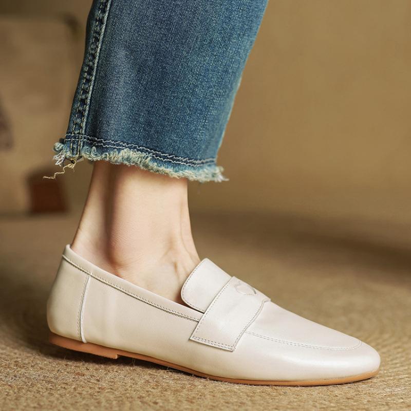 

New women s fashion single shoes comfortable small leather shoes women s round head cover feet one pedal leather large size shoes beef tendon soft sol 40 слоновая кость