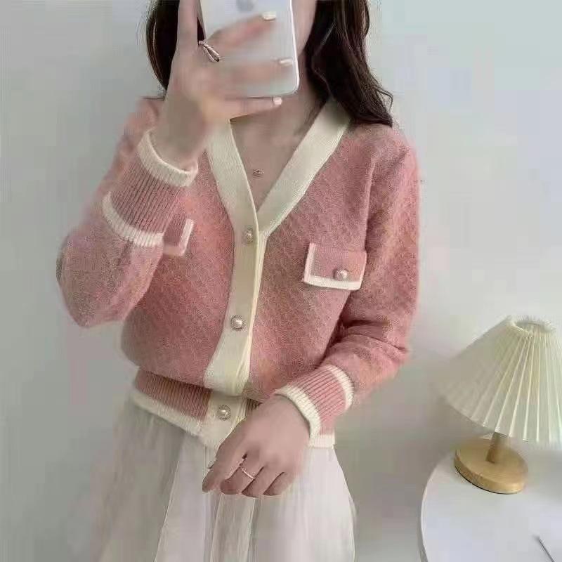 Single Breasted Knitted Sweater for Women Color Blocked Long Sleeved Sweater Women's College Style