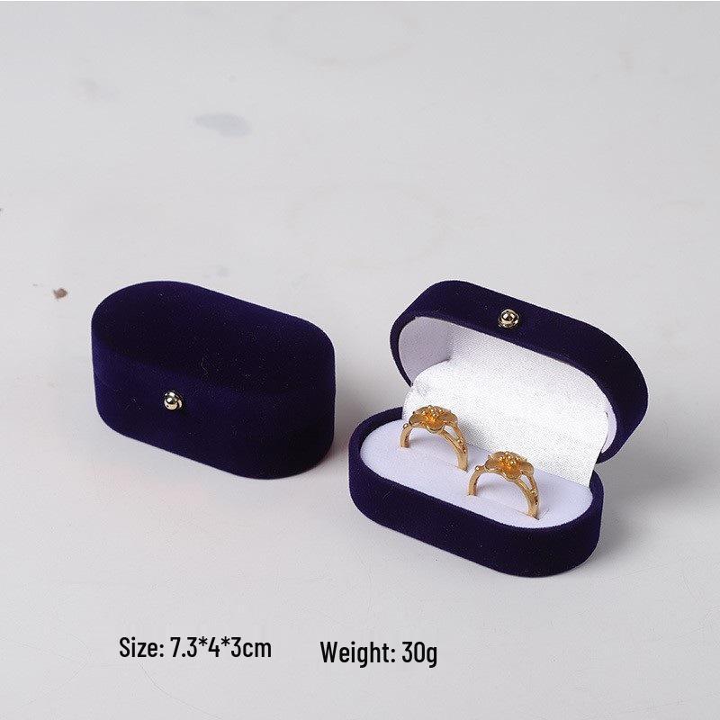 Velvet Jewelry Box: Elegant Gift Box for Rings, Necklaces, and Pendants with Gold Buckle