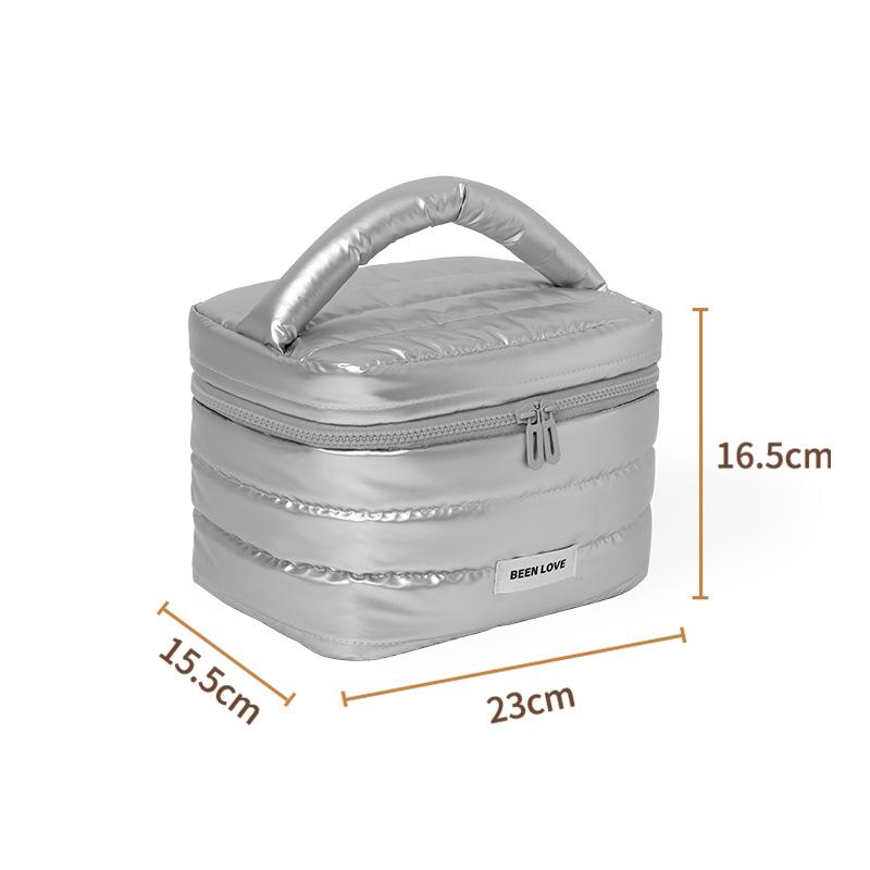 Storage Bag, Travel Cosmetics Storage Bag, Essential for Travel, Makeup Bag, Large Capacity, Lightweight, Easy To Carry